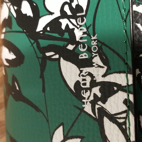 Henri Bendel Green Floral Sunglasses Clutch - Picture 2 of 7